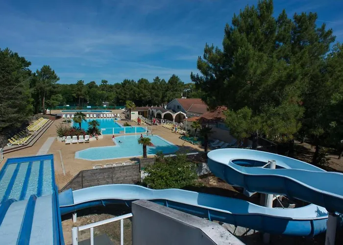 Дом отдыха Convivial Pres De Avec Jardin_2